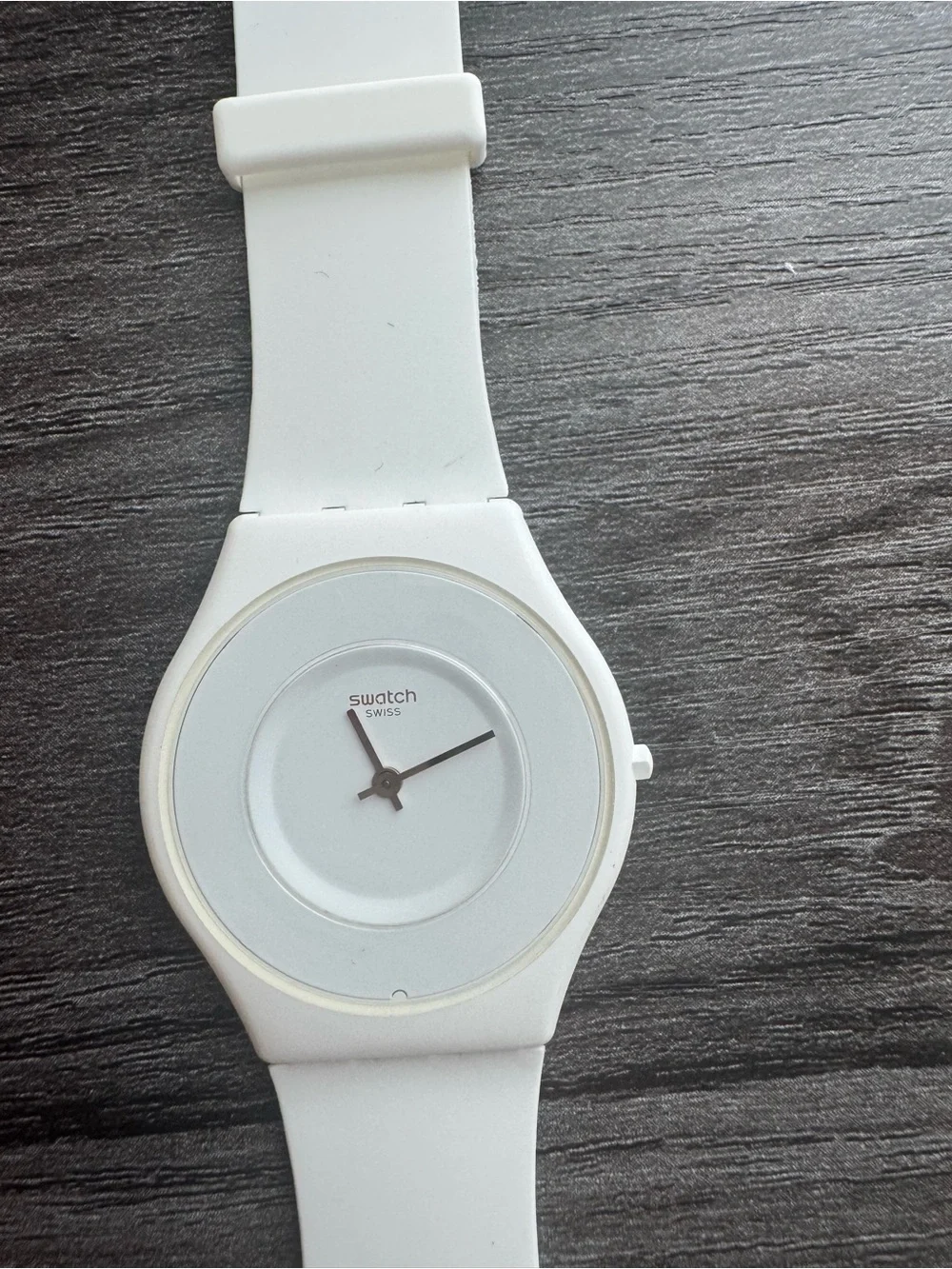 Swatch White Silicone Watch Unisex Minimalist Swiss Casual Wristwatch